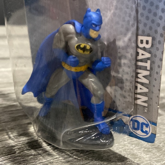 NEW: DC Justice League: Batman - 3” Mini Collectible Figure - Picture 6 of 8